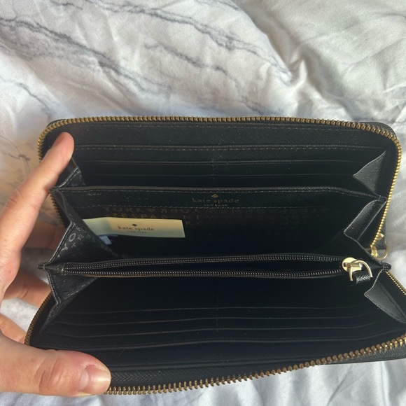 kate spade wallet - Picture 6 of 6